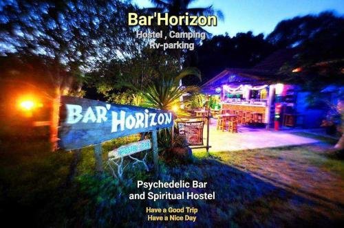 Horizon Bar Hostel