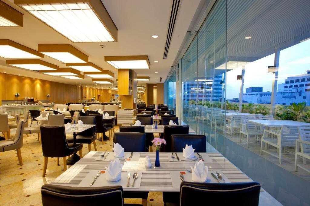 Restaurant at Centara Hotel Hat Yai