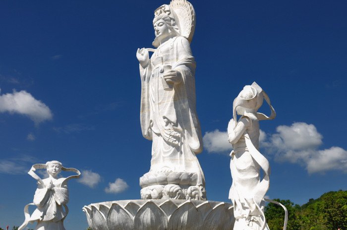 Guan Yin Statue & Shrine