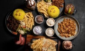 Food & Nightlife in Hat Yai City. From Hat Yai fried chicken and bustling night markets to rooftop bars and halal-friendly dining, this guide shows you where to eat and drink across Hat Yai City