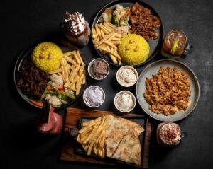 Food & Nightlife in Hat Yai City. From Hat Yai fried chicken and bustling night markets to rooftop bars and halal-friendly dining, this guide shows you where to eat and drink across Hat Yai City