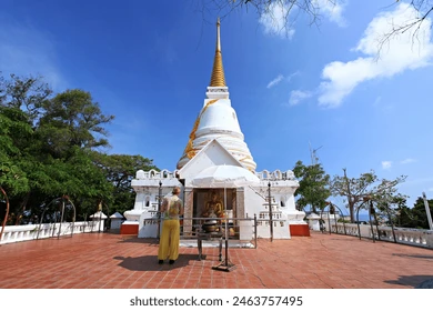 Tang Kuan Hill Lift & Viewpoint