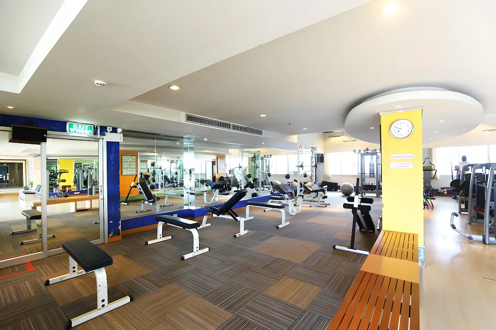 Lee Gardens Plaza Hotel fitness center