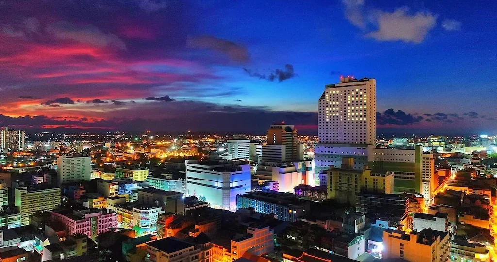 lee garden plaza hotel hatyai night view