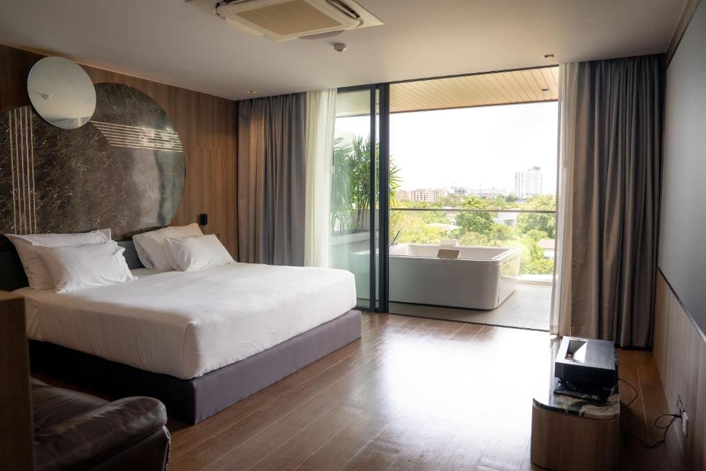 Richmann Resort Hotel Jacuzzi Premier Room