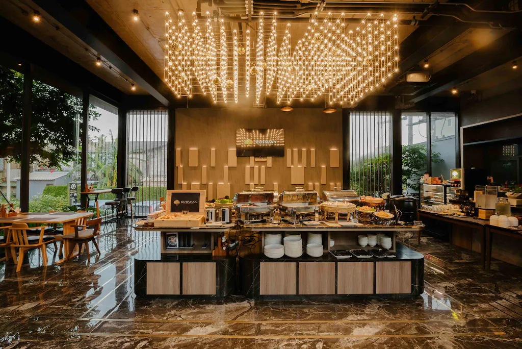 Richmann Resort Hotel restaurant