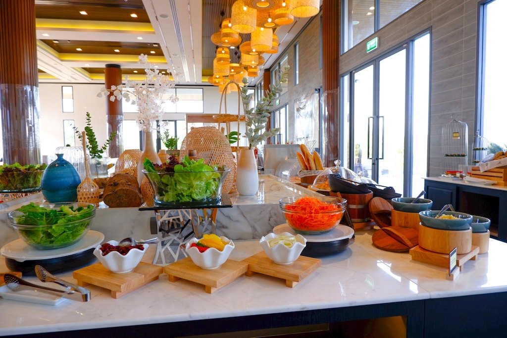Laguna Grand Hotel dining area