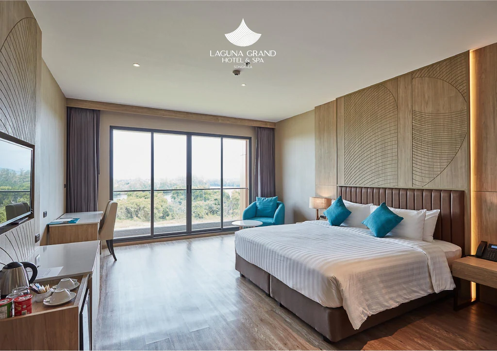 Laguna Grand Hotel Deluxe Room